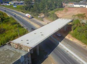 Viaduto-em-construo-na-BR-470-em-Santa-Catarina